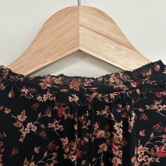 EVER NEW — Floral Print Tiered Midi Dress (black floral) USA SIZE 2 - Picture 7 of 7